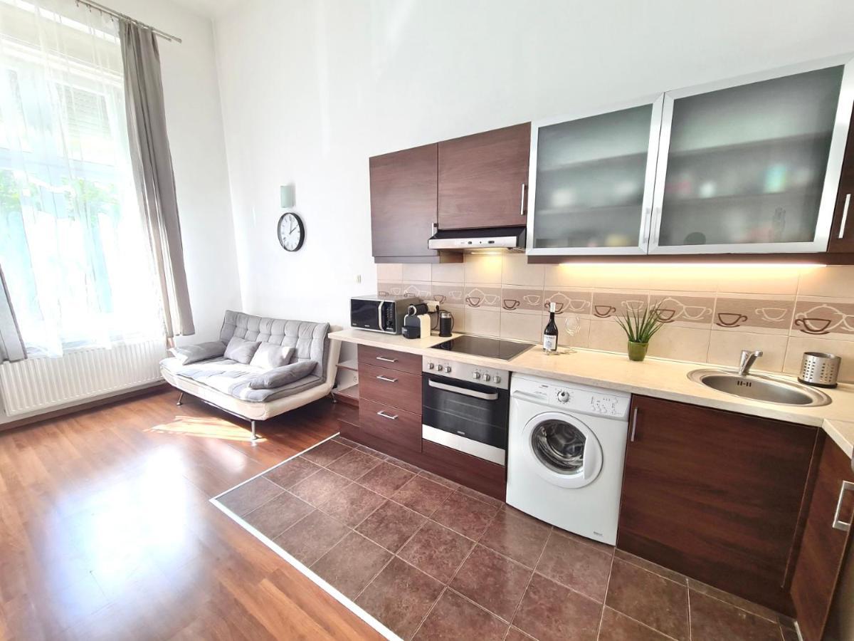 Ricky Apartment Budapest Eksteriør billede