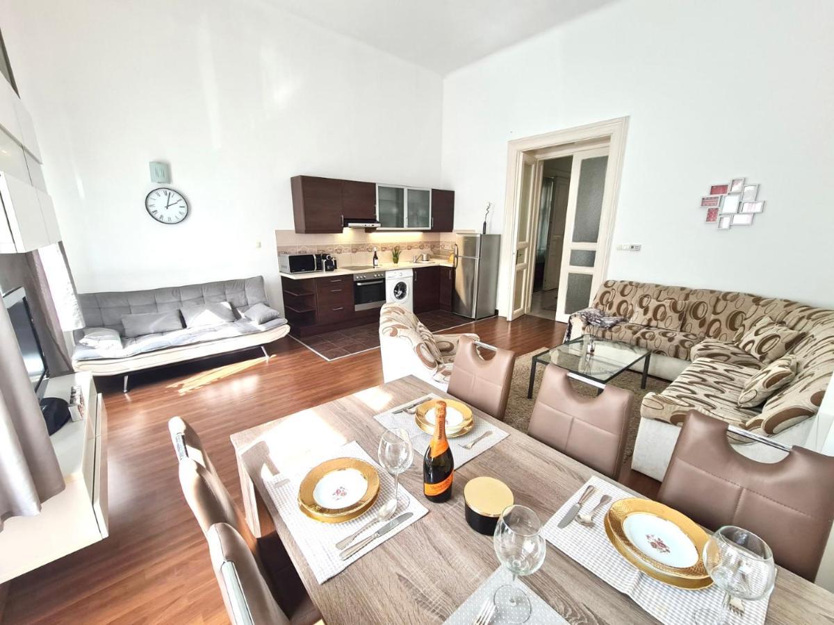 Ricky Apartment Budapest Eksteriør billede